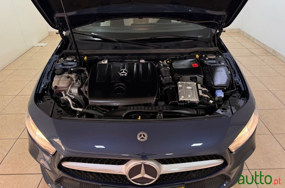 2019' Mercedes-Benz A 180 D Style photo #5