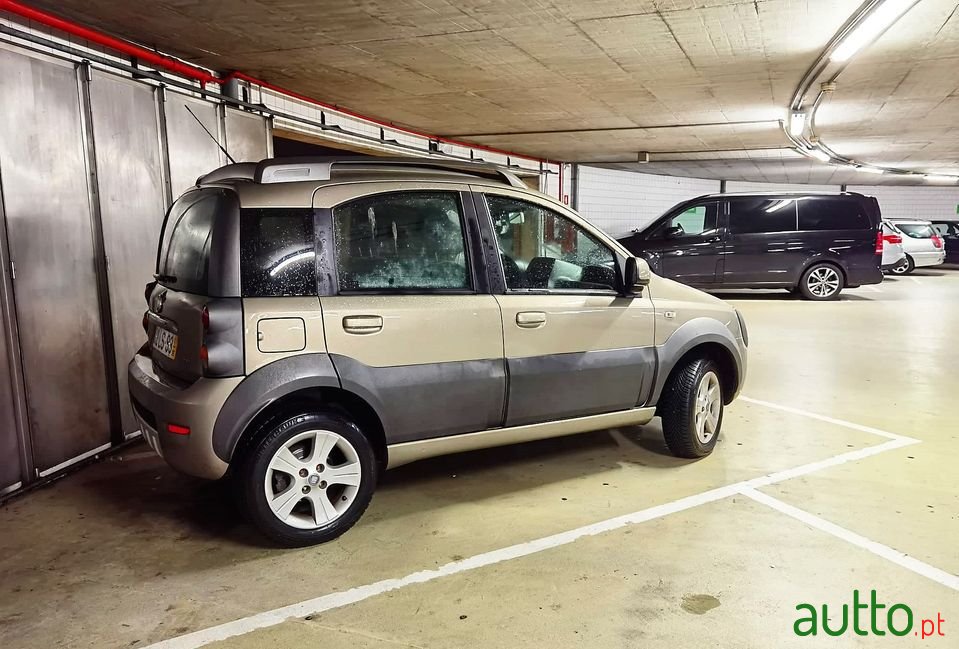 2011' Fiat Panda photo #6