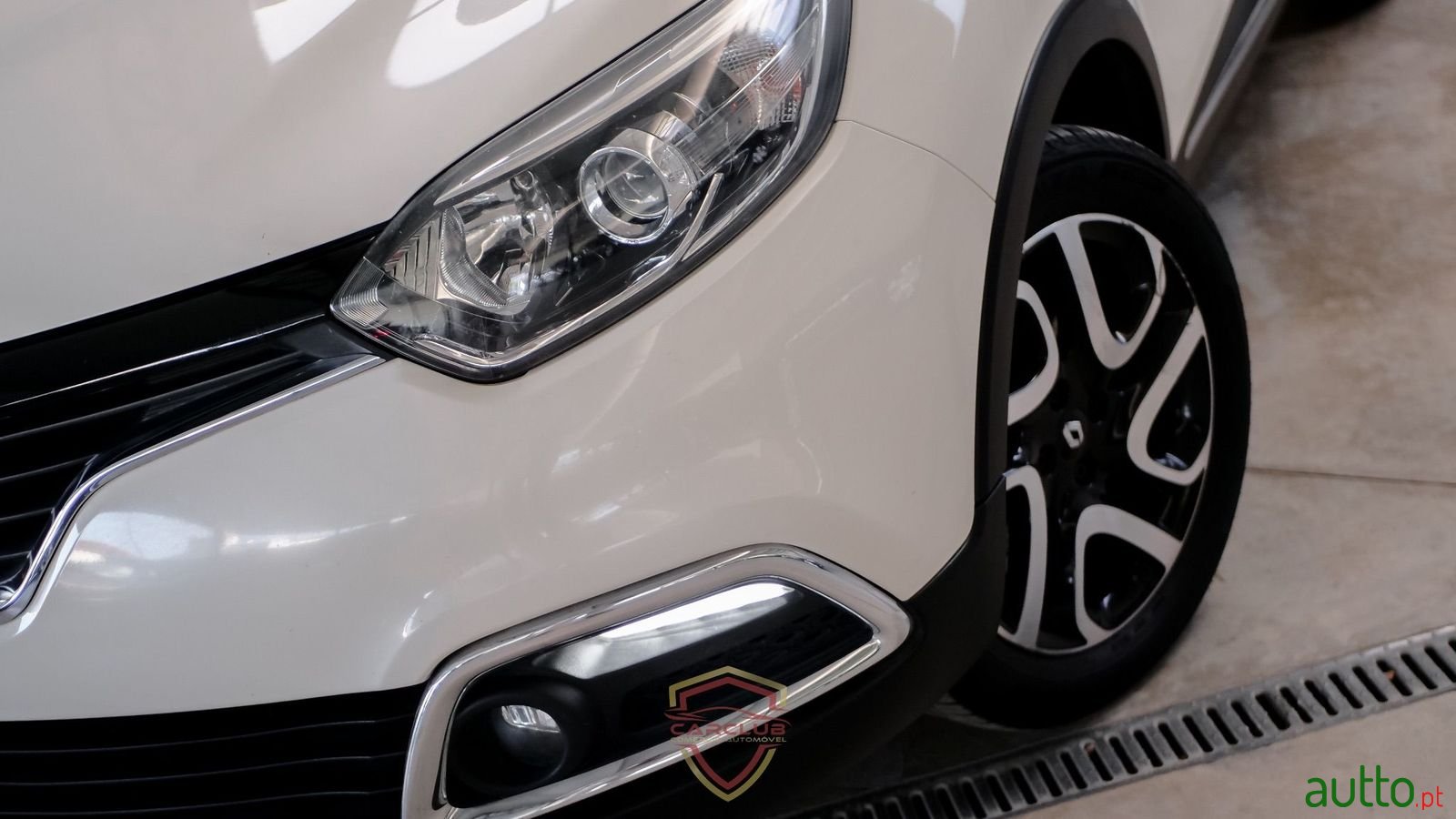 2015' Renault Captur photo #2