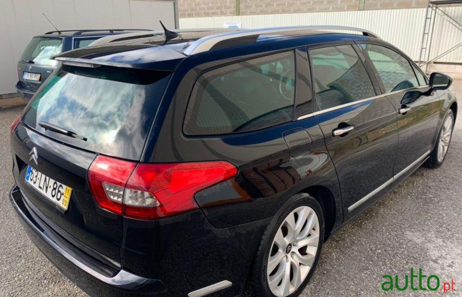 2011' Citroen C5 Tourer Exclusive photo #2