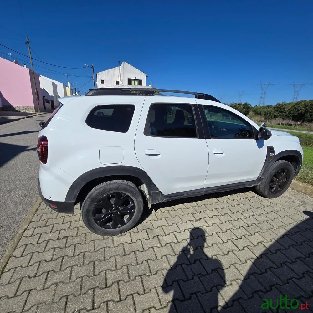 2023' Dacia Duster photo #2
