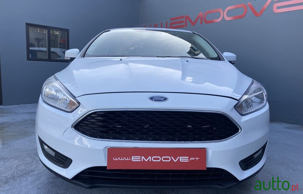 2017' Ford Focus Sw photo #1