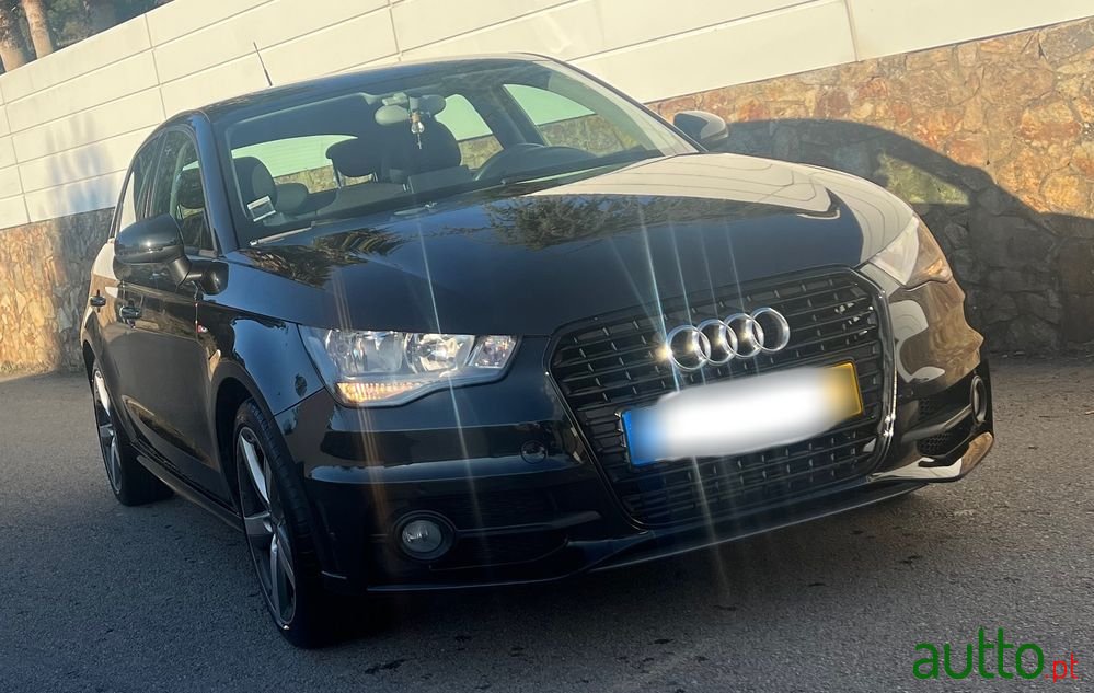 2013' Audi A1 Sportback photo #2