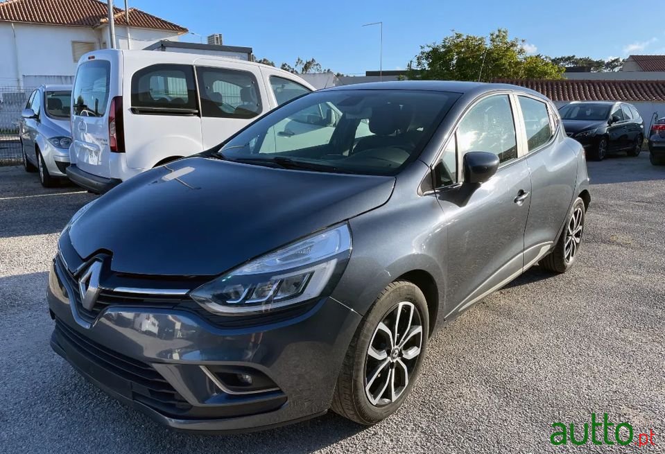 2016' Renault Clio photo #5