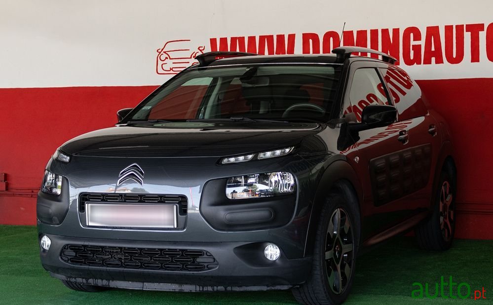 2016' Citroen C4 Cactus photo #3