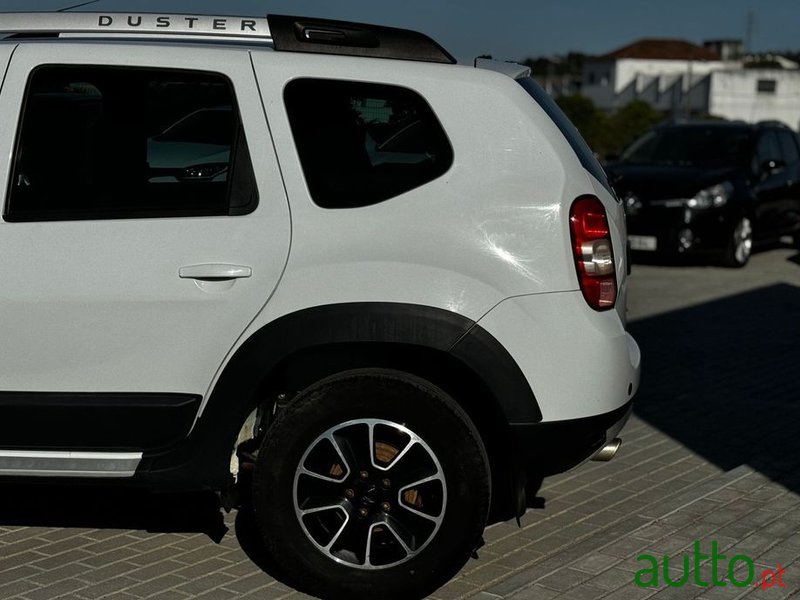 2016' Dacia Duster photo #6