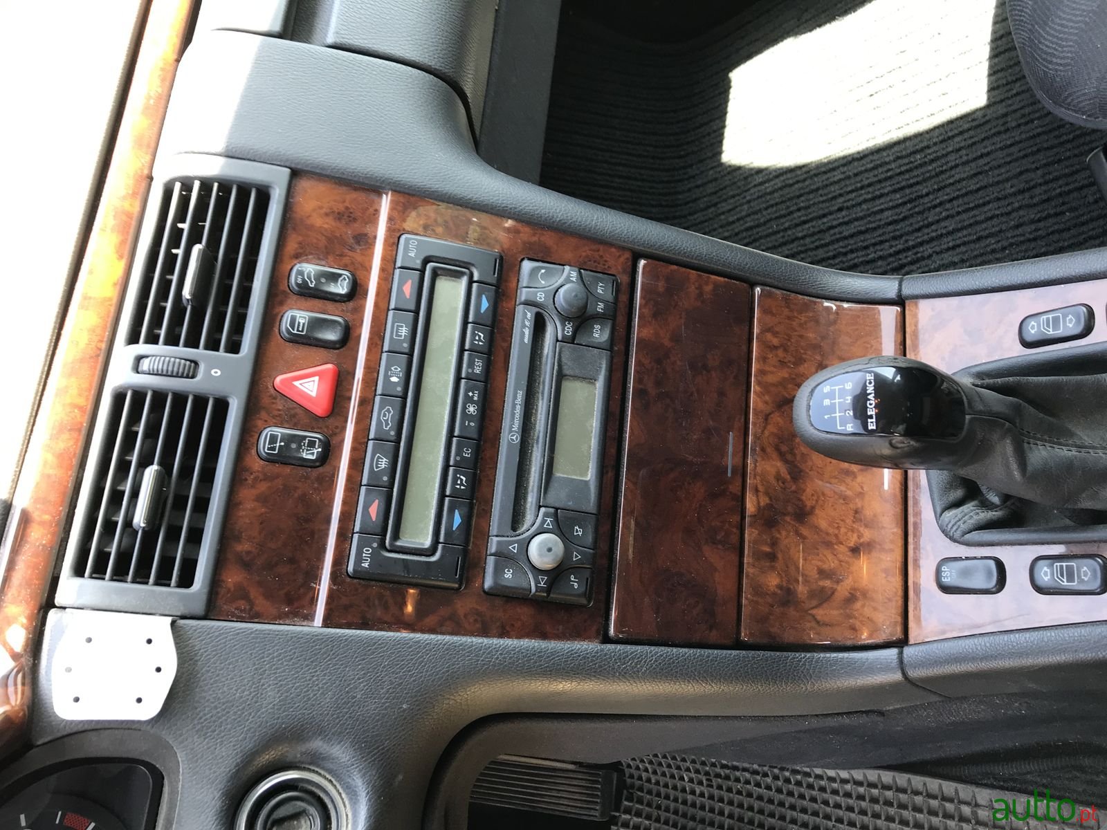 2001' Mercedes-Benz E-Class 220 CDI Break photo #4