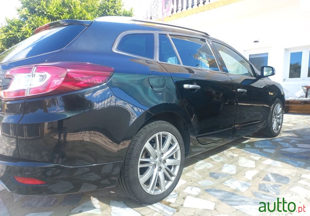 2014' Renault Megane Break photo #3