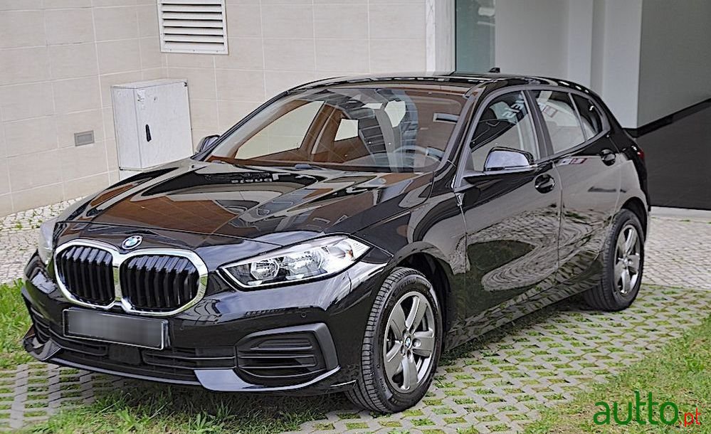 2020' BMW 118 photo #6