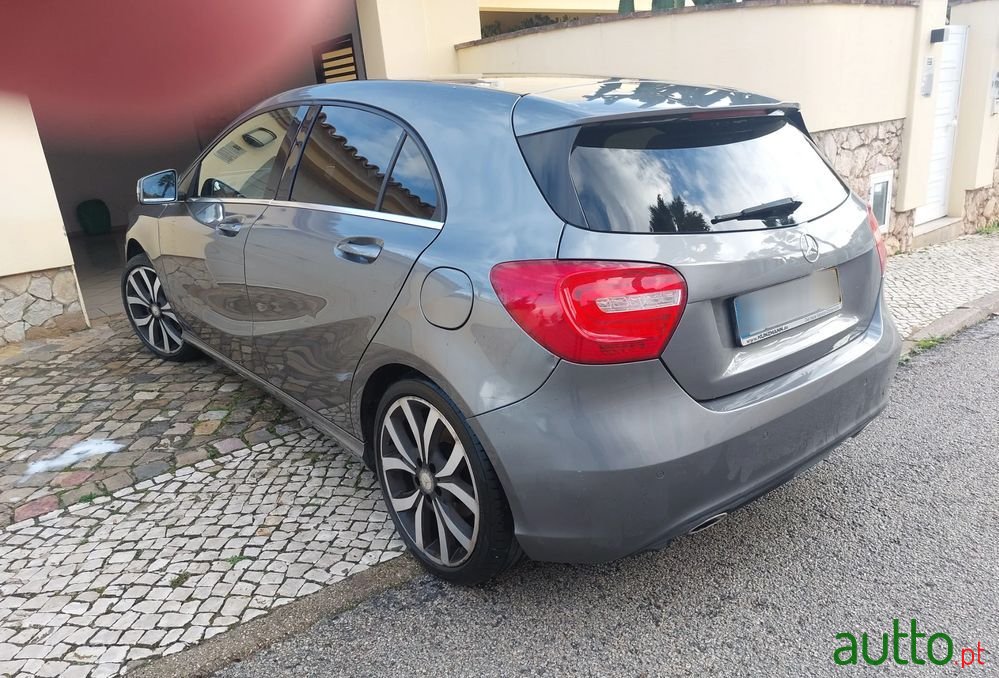 2013' Mercedes-Benz A 180 photo #1