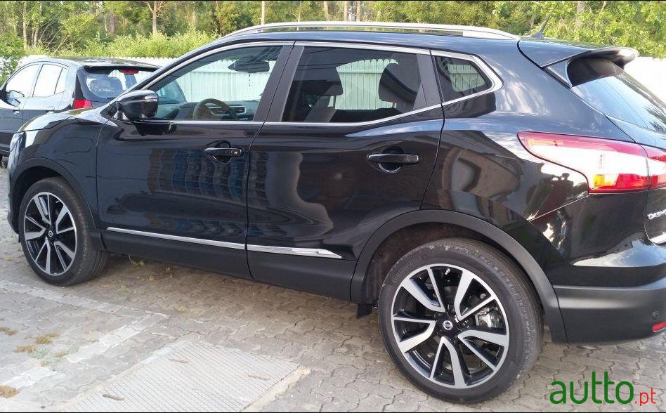 2015' Nissan Qashqai photo #1