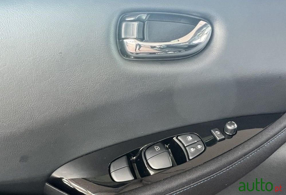 2018' Nissan Leaf photo #4