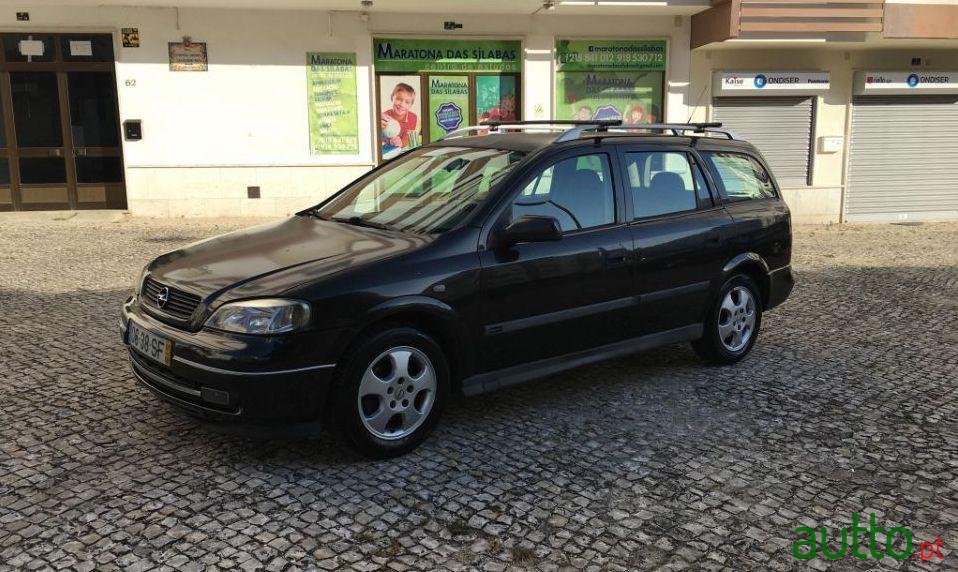 2001' Opel Astra Caravan photo #2