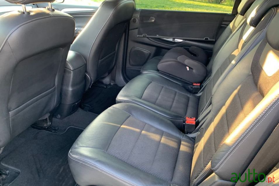 2011' Ford S-Max photo #2