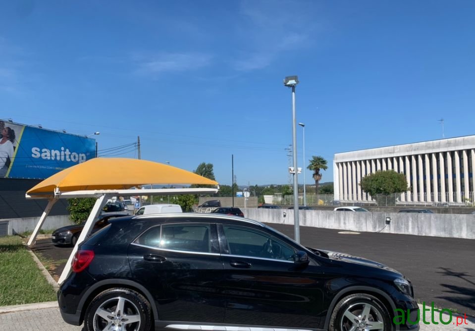 2016' Mercedes-Benz Gla-180 photo #4