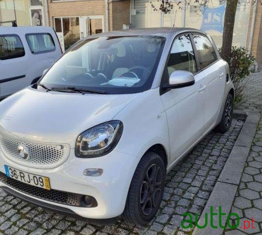 2016' Smart Forfour Passion photo #2