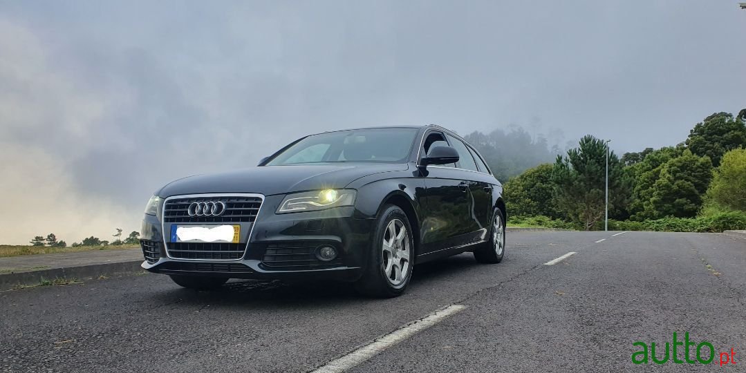 2009' Audi A4 Avant photo #1