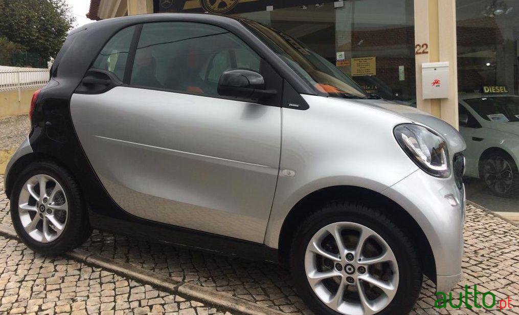 2015' Smart Fortwo 1.0 passion 71 photo #2