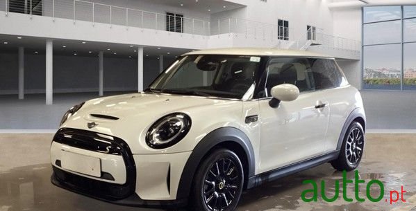 2024' MINI Cooper Se 3 Portas photo #2