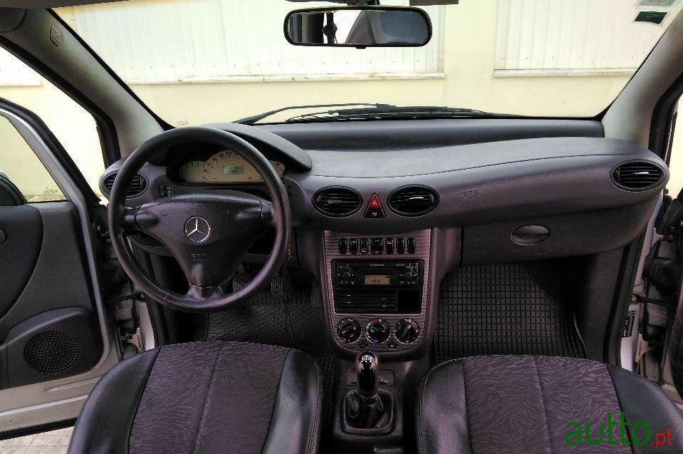 2002' Mercedes-Benz A-170 photo #1
