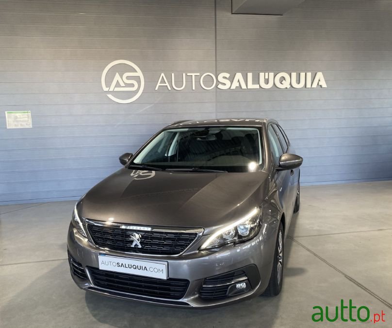 2021' Peugeot 308 Sw photo #1