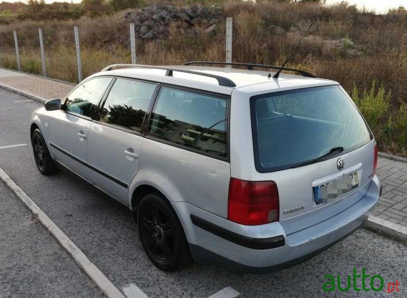1999' Volkswagen Passat Variant photo #2