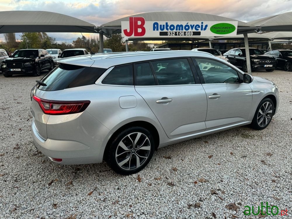 2018' Renault Megane Sport Tourer photo #5