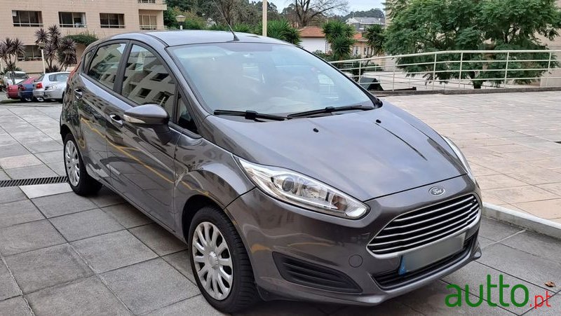 2016' Ford Fiesta 1.0 Ti-Vct Trend photo #2