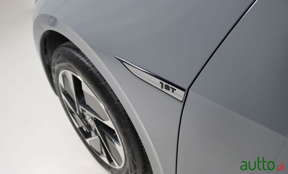 2020' Volkswagen ID.3 photo #6