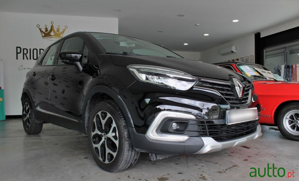 2018' Renault Captur 1.5 Dci Exclusive photo #2