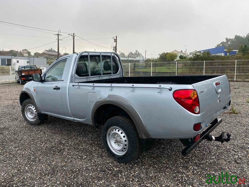 2007' Mitsubishi L200 4x4 motor 2.5 DID photo #3