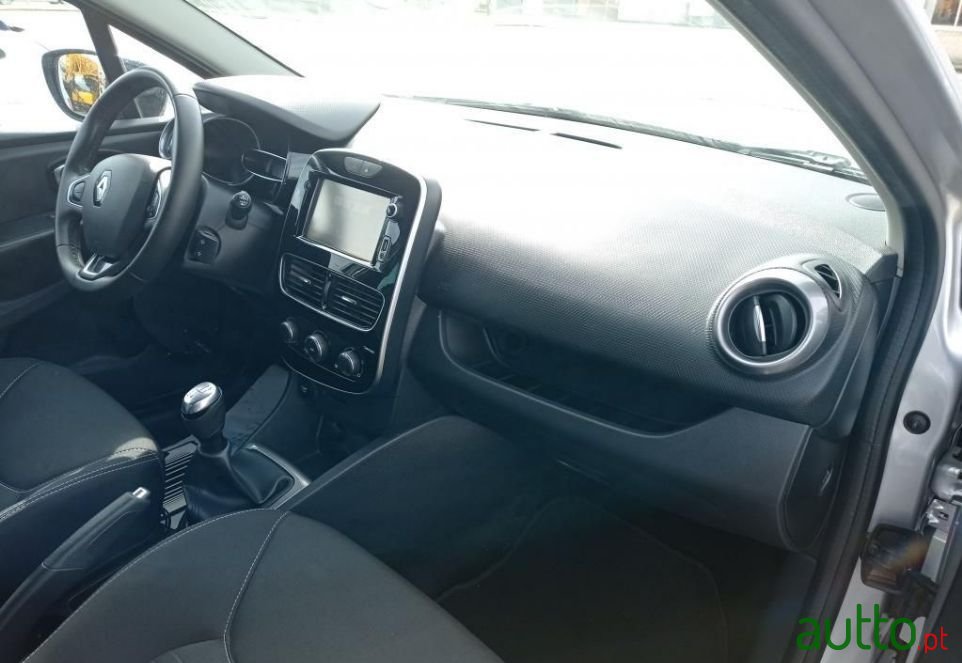 2018' Renault Clio photo #6