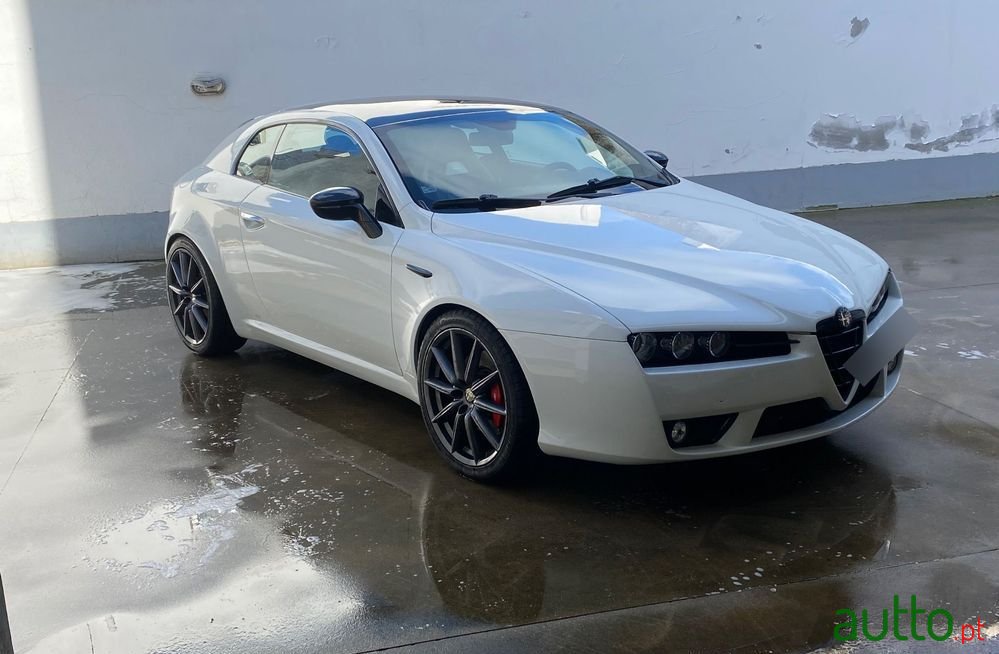 2008' Alfa Romeo Brera photo #1