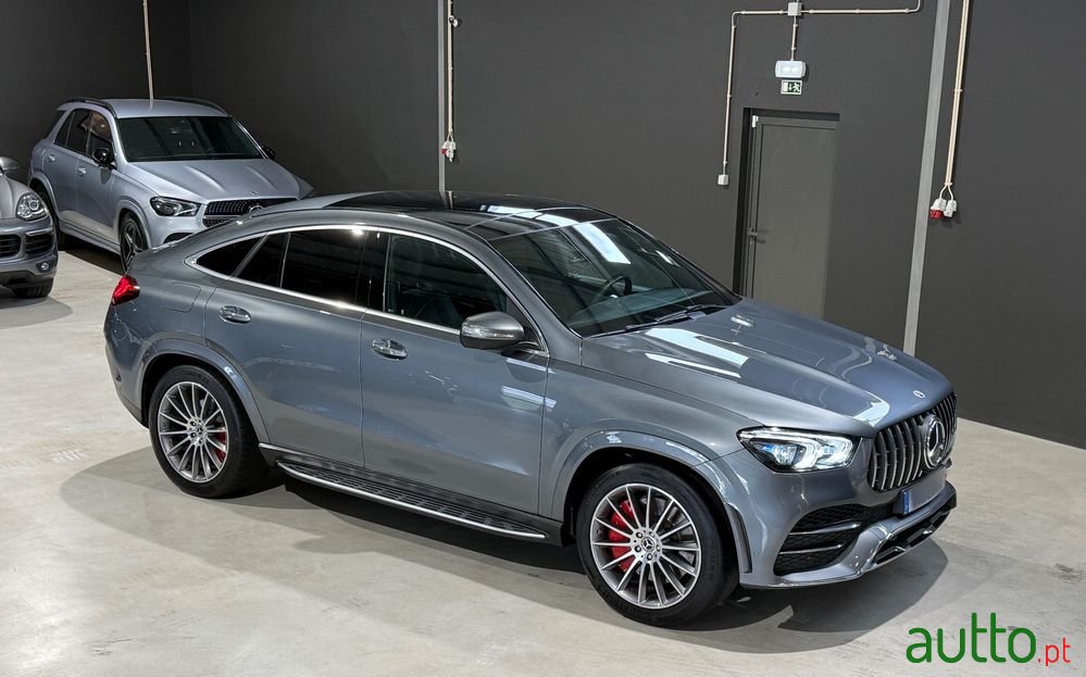 2021' Mercedes-Benz Classe Gle photo #3