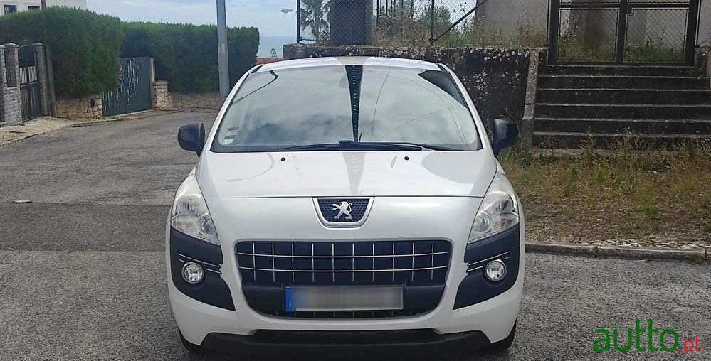 2013' Peugeot 3008 photo #3