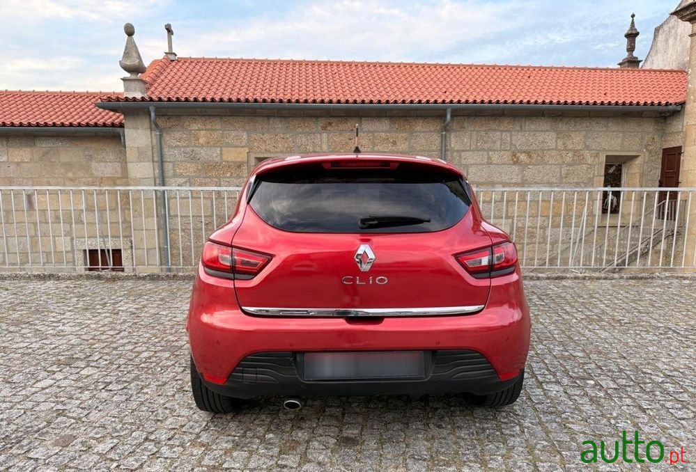 2014' Renault Clio photo #5