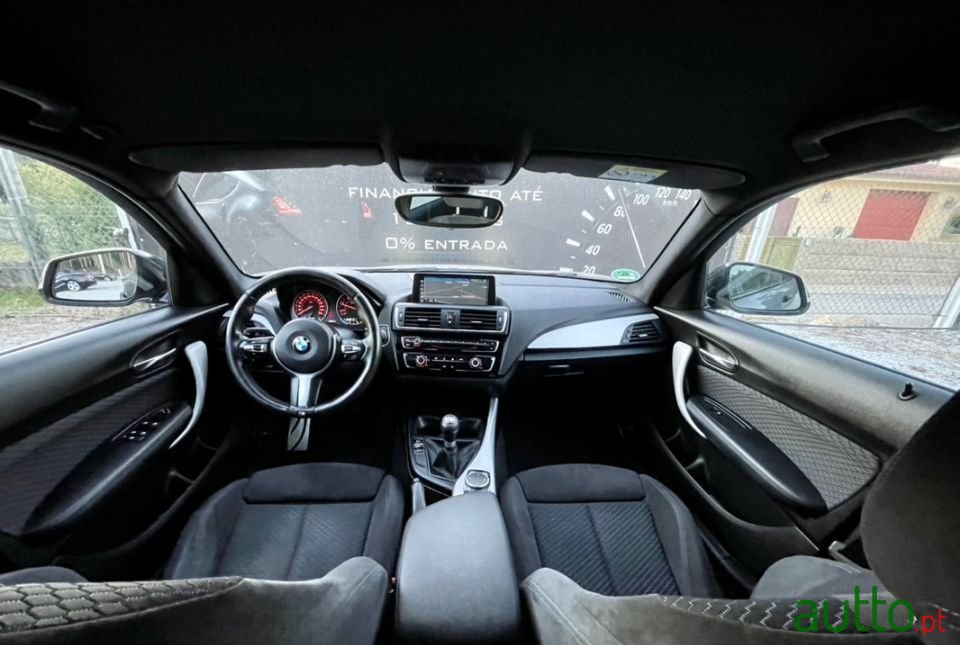 2017' BMW 118 photo #6