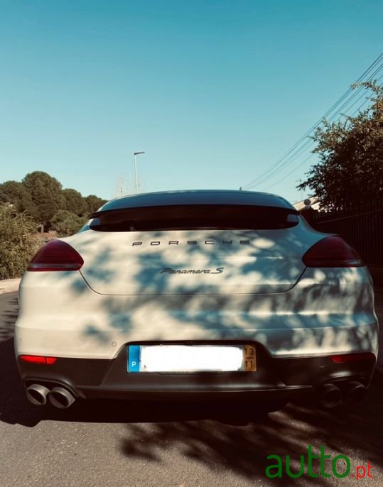2013' Porsche Panamera photo #5