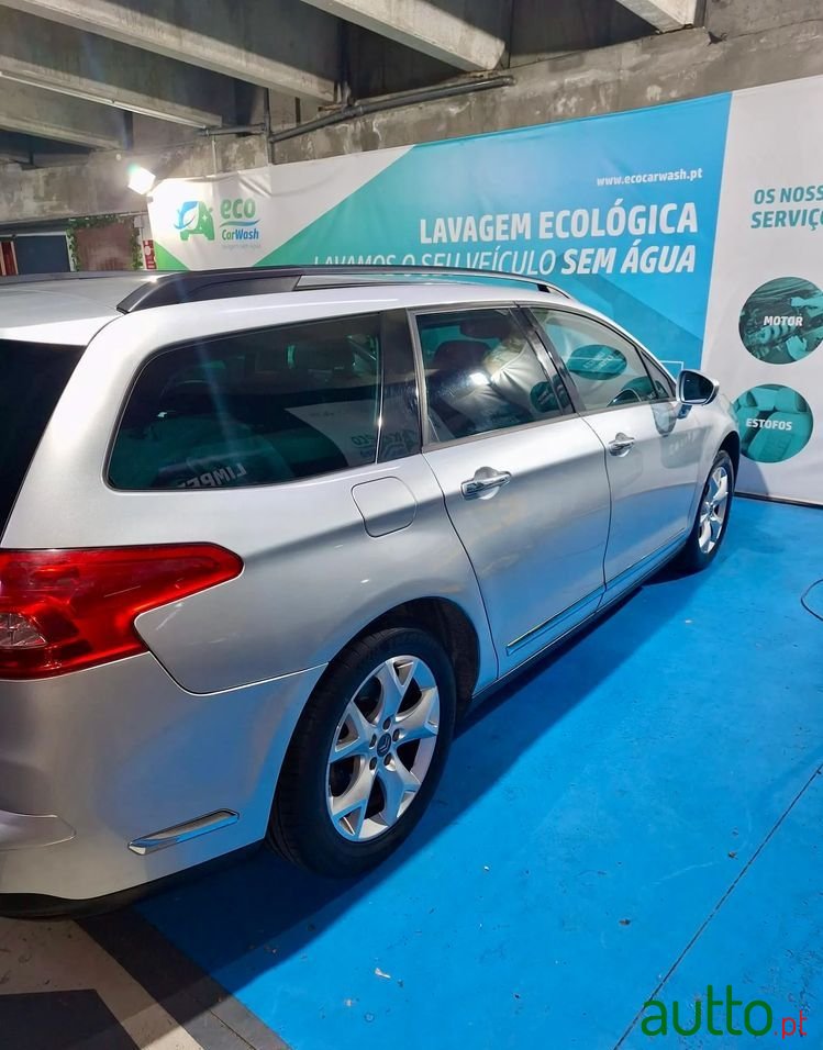 2008' Citroen C5 Tourer photo #4