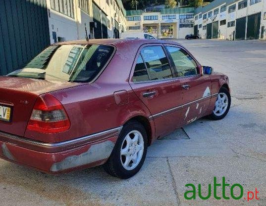 1994' Mercedes-Benz C-220 D photo #2