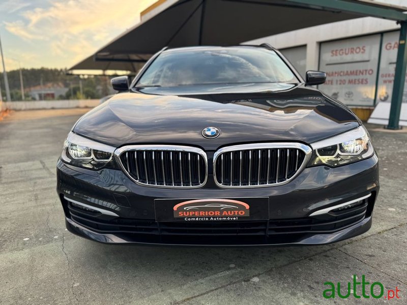 2019' BMW Série 5 photo #2