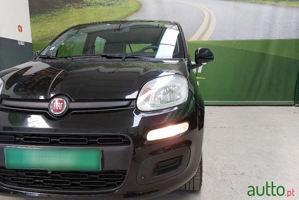 2019' Fiat Panda photo #5