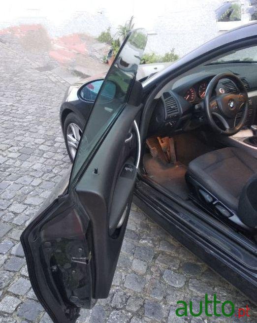 2008' BMW 118 D photo #2