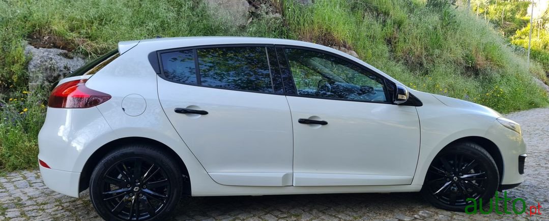 2015' Renault Megane photo #5