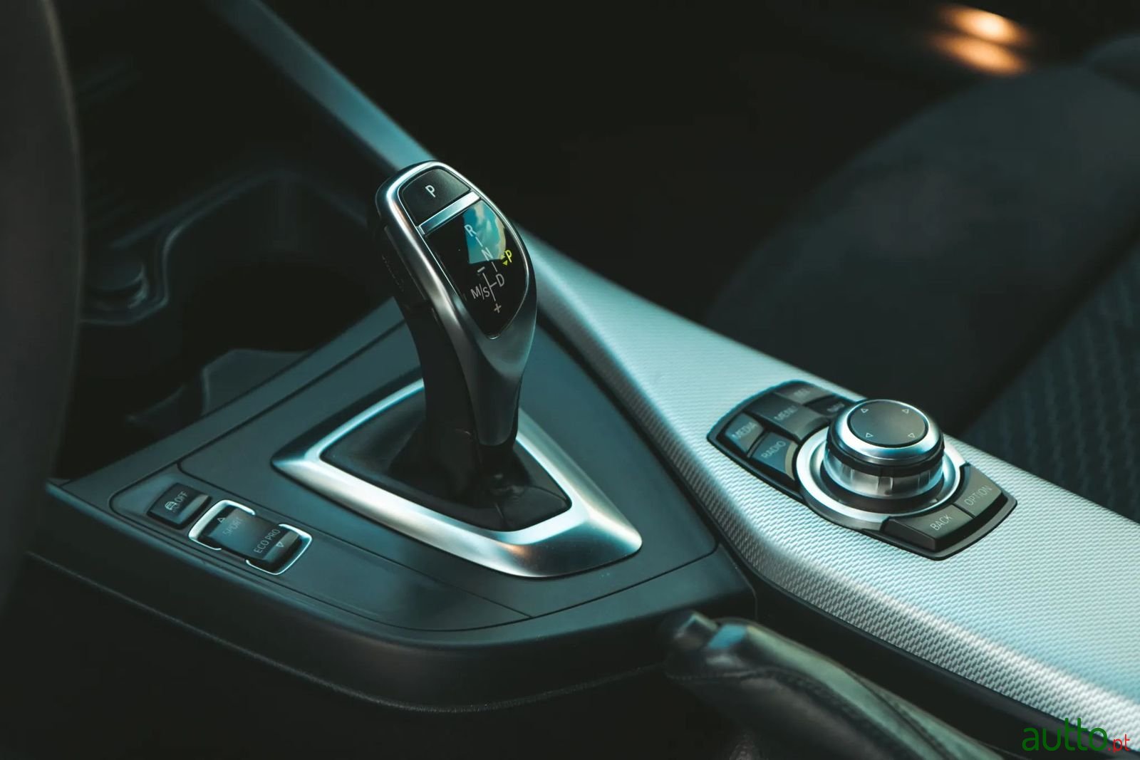 2014' BMW 220 photo #5