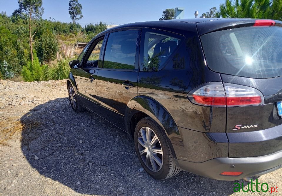 2007' Ford S-Max photo #2