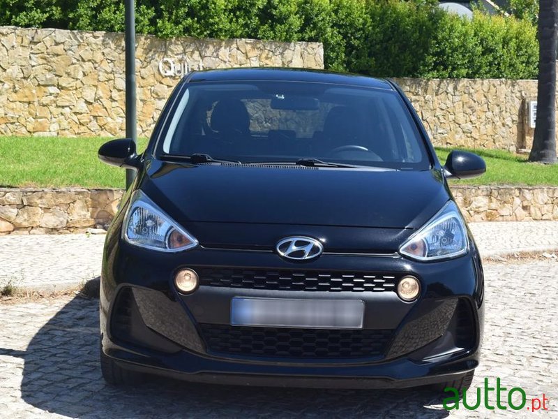 2019' Hyundai i10 photo #2