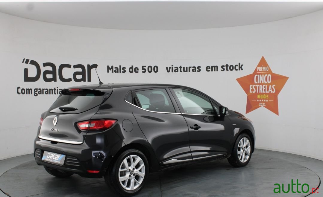 2019' Renault Clio photo #6