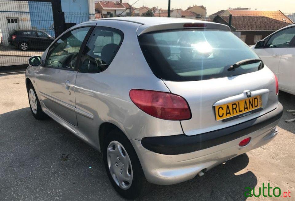 2000' Peugeot 206 1.1 photo #1