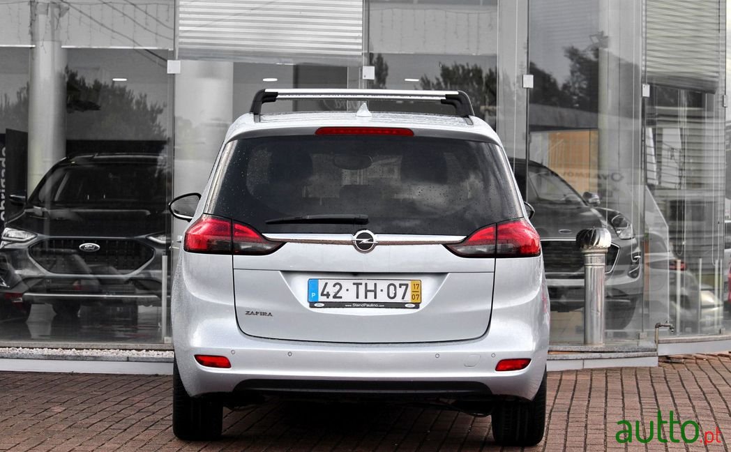 2017' Opel Zafira photo #3